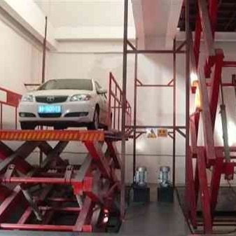 生产安装汽车电梯 四柱举升机 章贡区启运液压平台 汽车楼层升降机