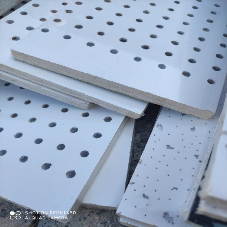 防潮矿棉吸音板生产销售 喷砂矿棉吸音板 多种规格 600600吊顶天花板 英邦厂家