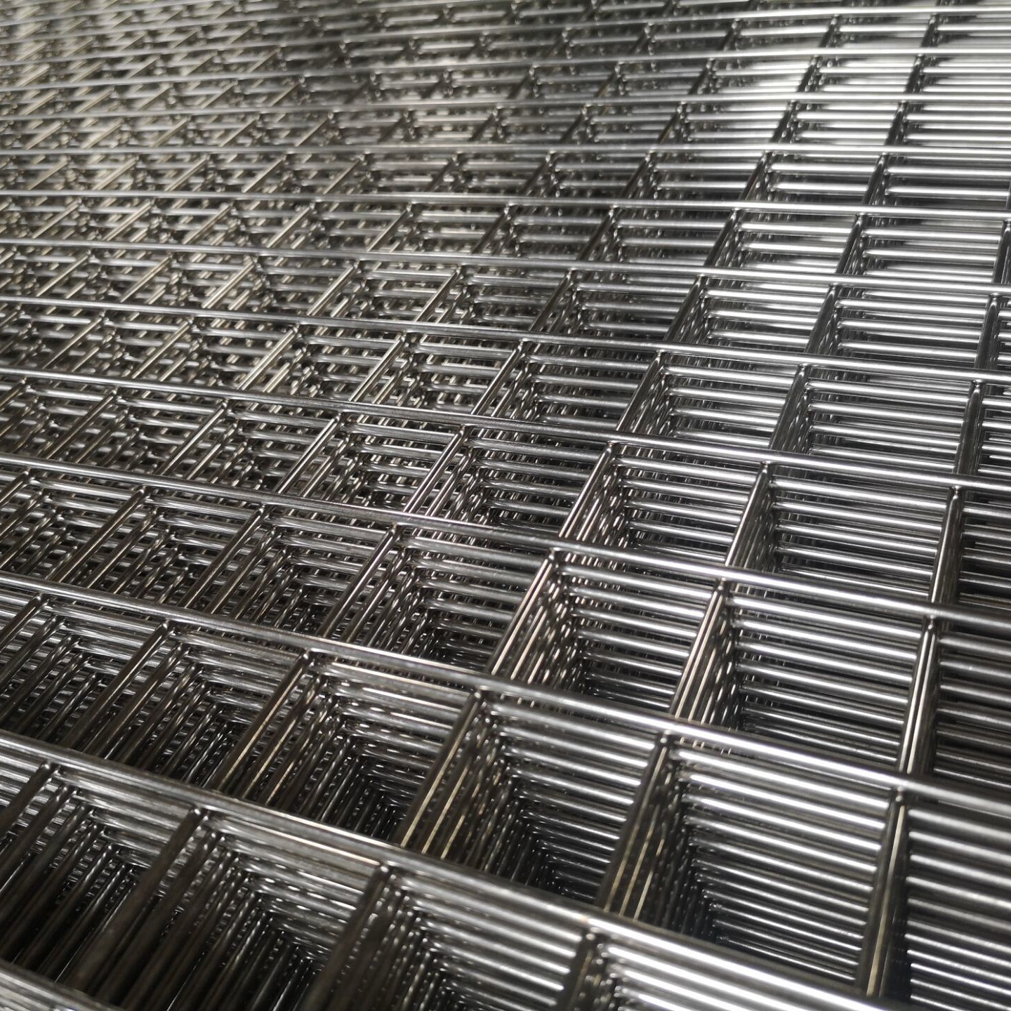 青年金属    304焊接网片      耐高温    耐酸碱   1米x2米现货    寿命长    结实耐用