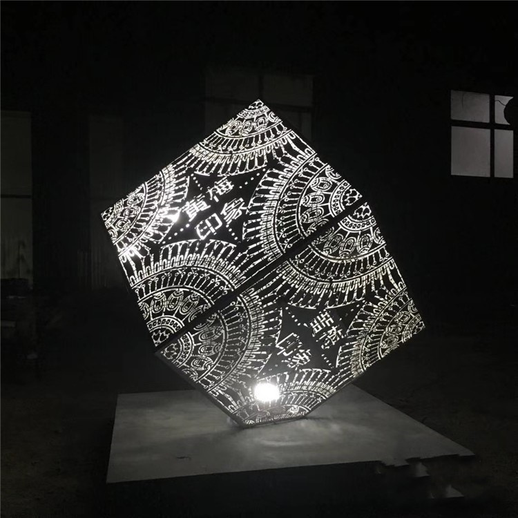发光正方体文字魔方雕塑大型刻字魔方几何形状厂家直销
