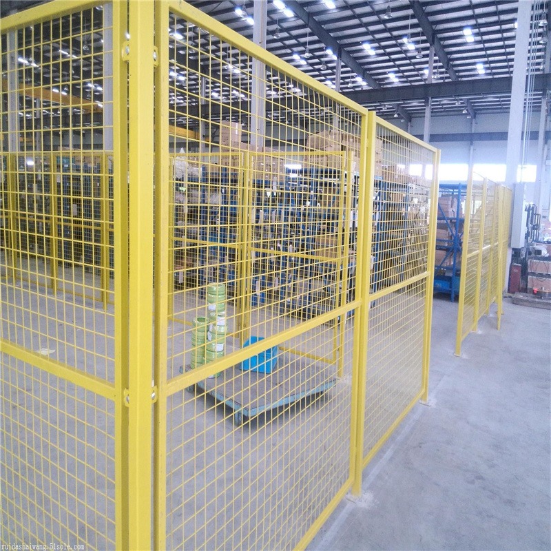 仓储厂区安全围栏网 安全网钢丝网无缝车间隔离网现货图片