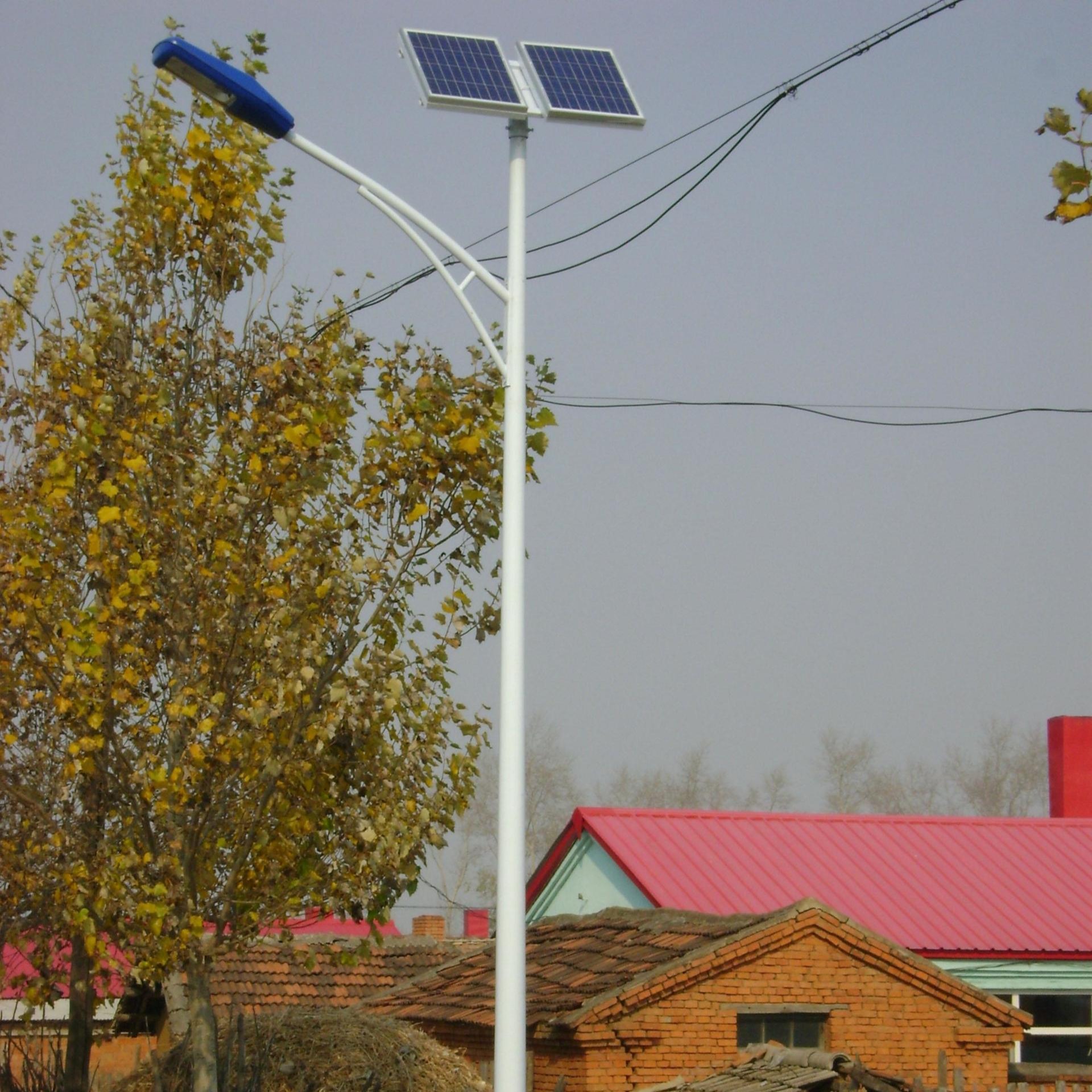 乾旭照明太阳能路灯安装 家用太阳能街灯 高杆太阳能路灯