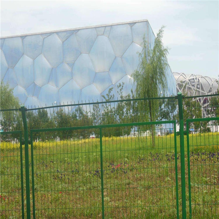 北京绿化栅栏厂家-绿化护栏厂家-绿化铁丝护栏网