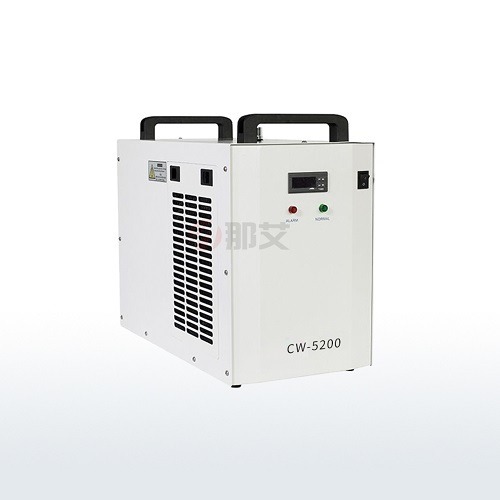 小型实验室冷水机,制冷系统具有延时、过热、过电流等多重保护装置