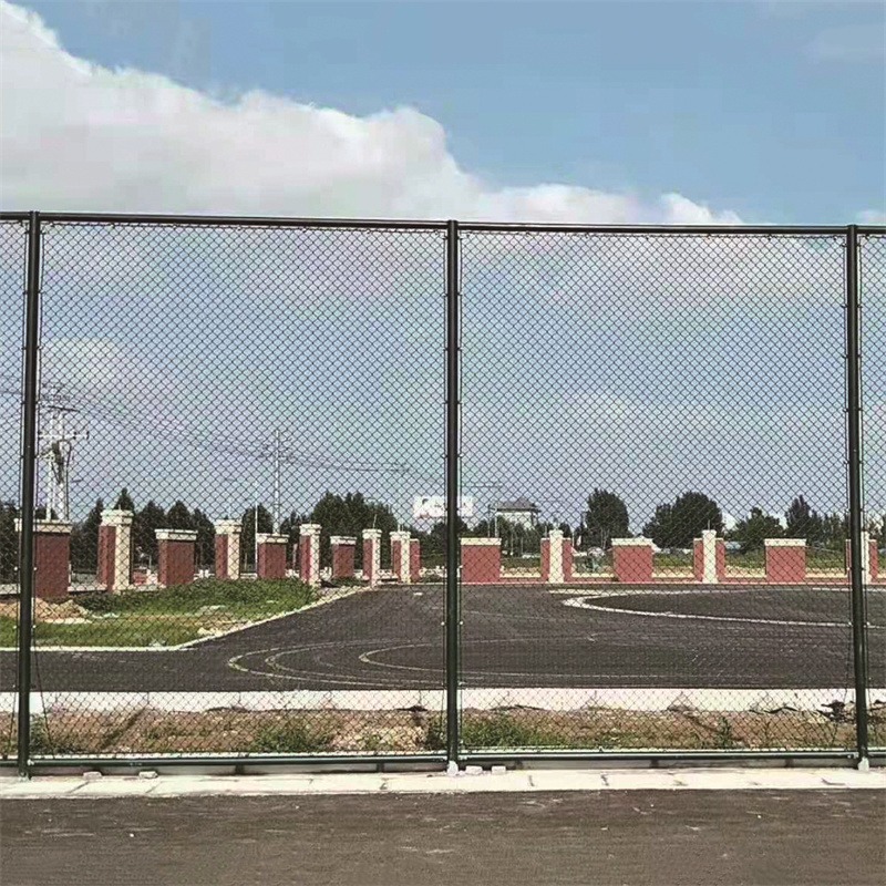 学校球场体育场勾花防护网 羽毛球场地围栏 4米高墨绿色隔离护栏峰尚安图片