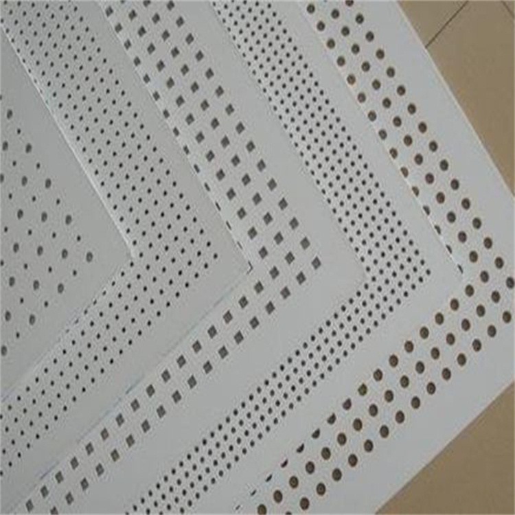墙面吸音穿孔吸音板 硅酸钙冲孔隔音板 英邦 冲孔石膏复合板 玻璃棉复合吸音板
