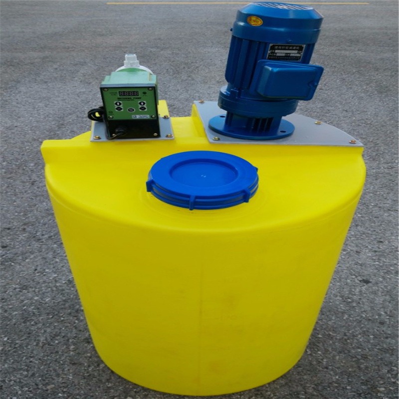 瑞通容器厂家批发 内蒙古 1500L酸洗搅拌桶 1500升 再生药箱 1.5立方 水处理加药箱可开模具可定制产品