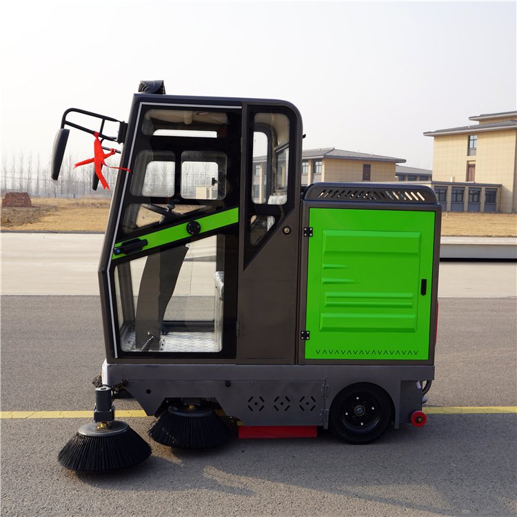 路面驾驶式扫路车 小型电动扫路车 宏园 新款座驾式电动清扫车