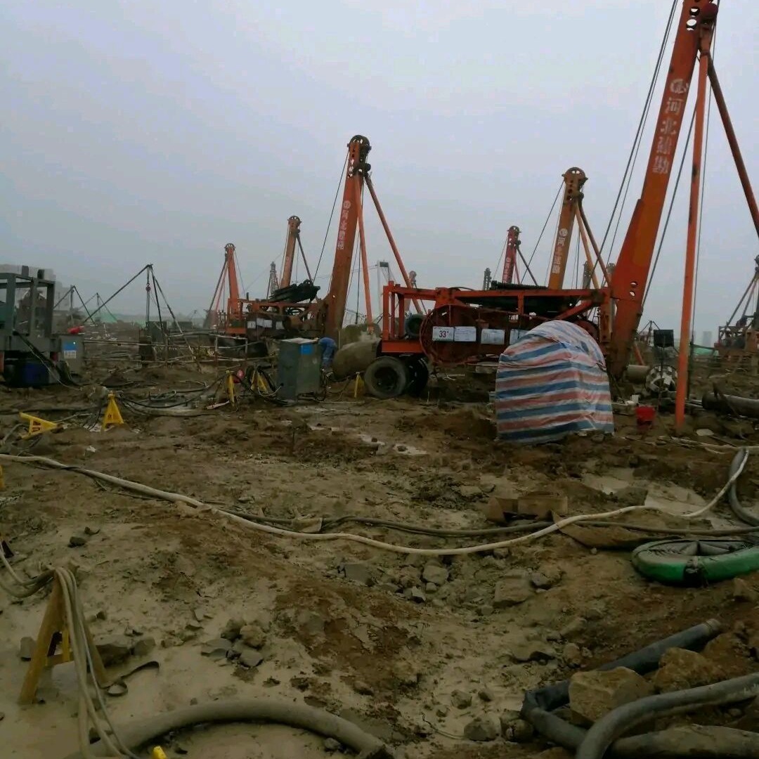天津地基基础施工队，地基打桩施工队