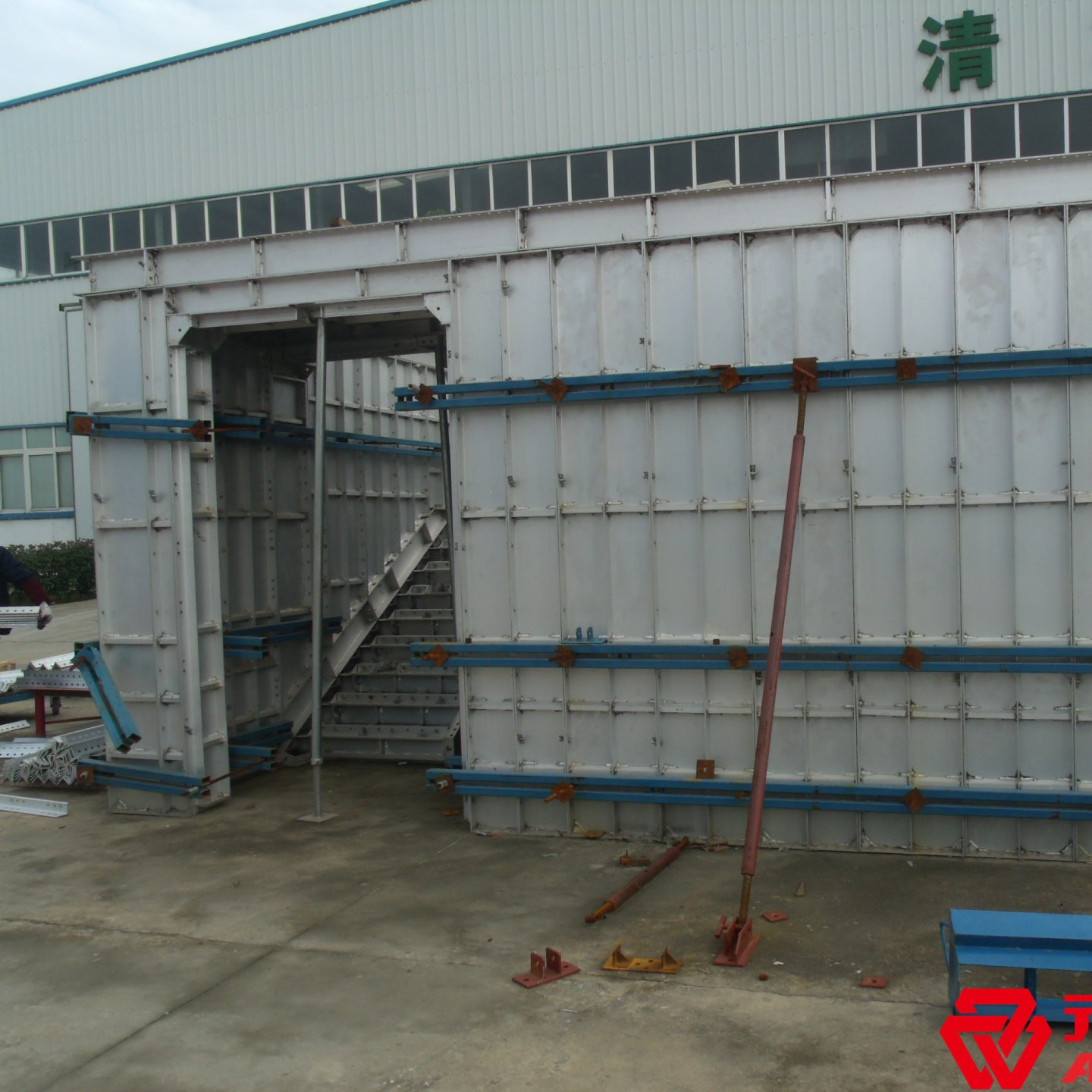 元拓铝模板 建筑工地工程铝合金模板 铝合金模板安装质量体系好 铝合金建筑模板 桉木杨木 防水性强 用于梁柱建设 支持定制