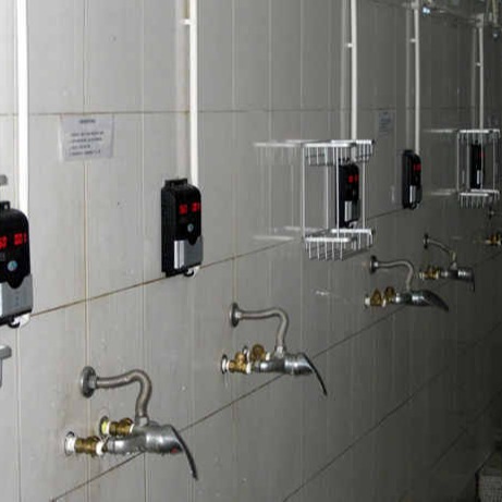 IC卡浴室洗澡水控系统.插卡水控器,学校浴室控水器
