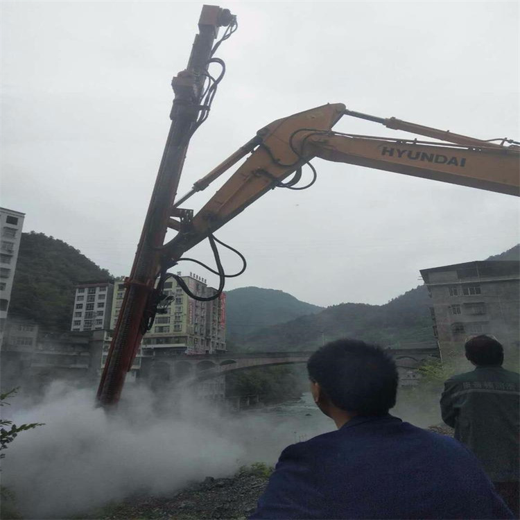 辽宁营口挖掘机液压钻机 大孔径挖机钻机 带除尘设备