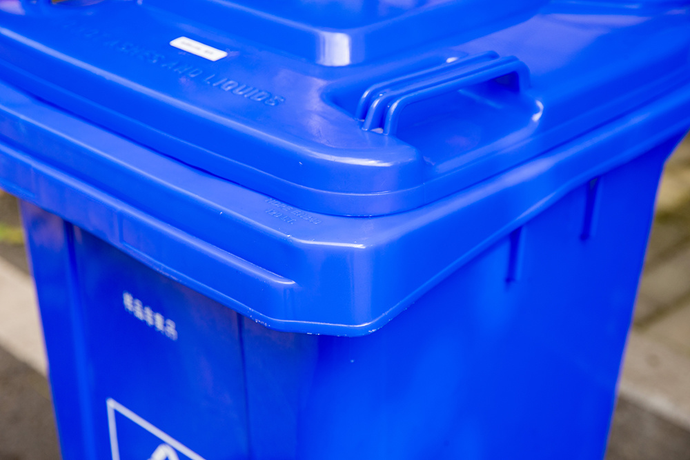 厂家批发120L环卫垃圾桶 带轮移动式 可挂车型垃圾桶示例图5