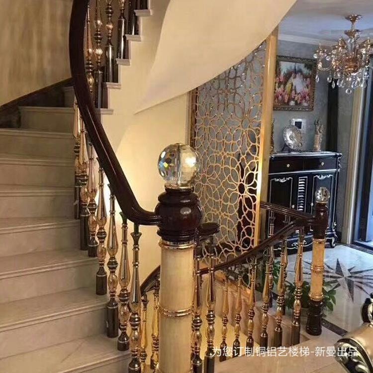 广州 黄铜定做楼梯扶手 弧形铜楼梯 新曼产品用艺术来说话