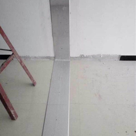 重庆海达变形缝厂家重庆内墙立面铝合金变形缝伸缩缝盖板施工