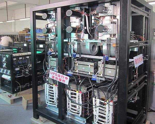 在线式UPS C10KR 机架式电源主机 铅酸蓄电池 生产厂家