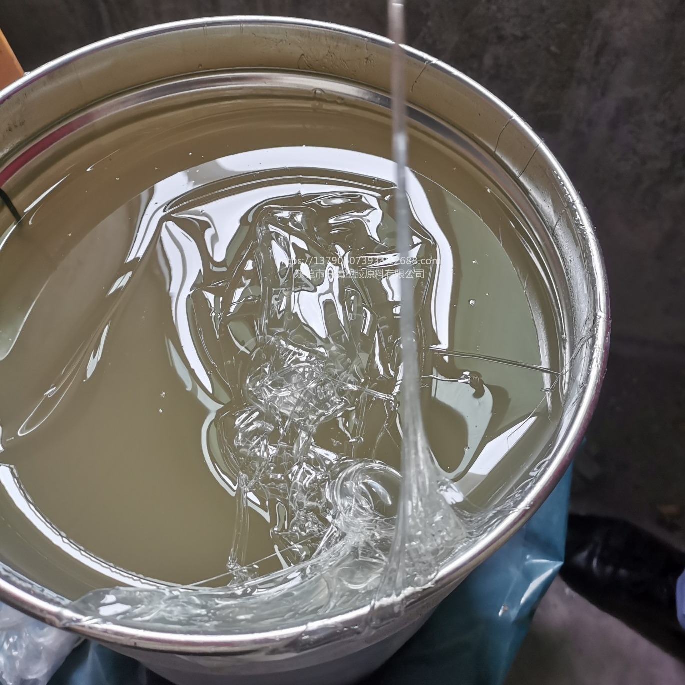 一公斤起定液体橡胶5万分子量液体丁基橡胶可用于电线电榄 防水建材 减震材料图片