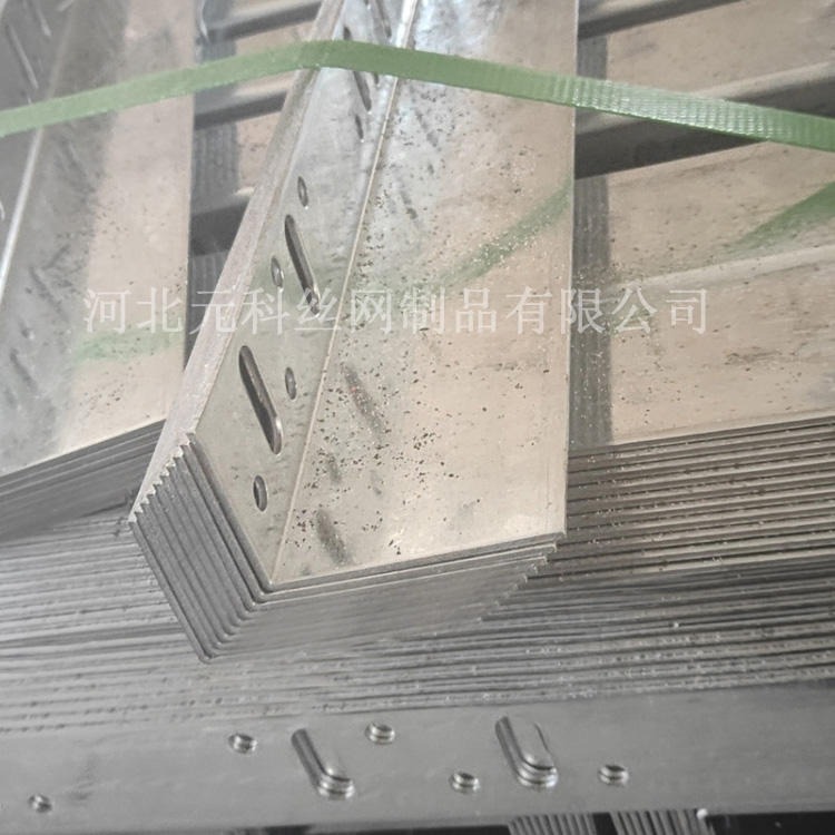 元科公司生产优质铝合金托架 外墙施工用保温板托架 铝合金托架图片