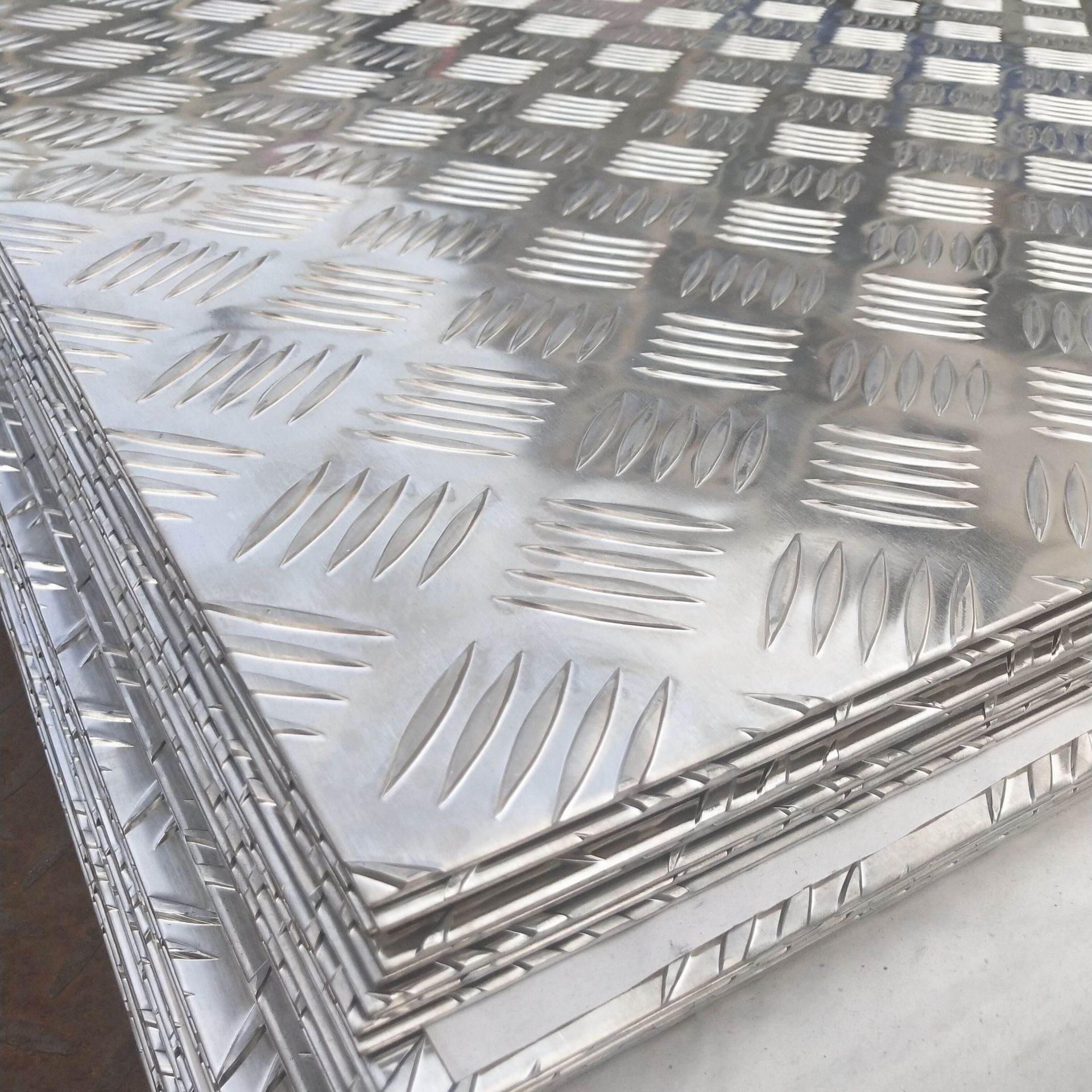 鲁剑 铝板 高硬度铝锰合金板 抗腐蚀性良好 光滑无痕