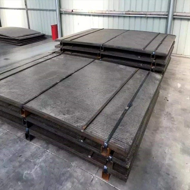 堆焊耐磨钢板 双金属复合耐磨板 碳化铬耐磨钢板 切割 折弯 打孔