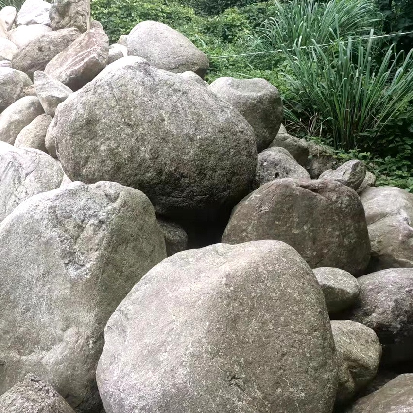 黄冈鹅卵石2-200cm假山水池驳岸适用 福临源鹅卵石水冲石大量可选
