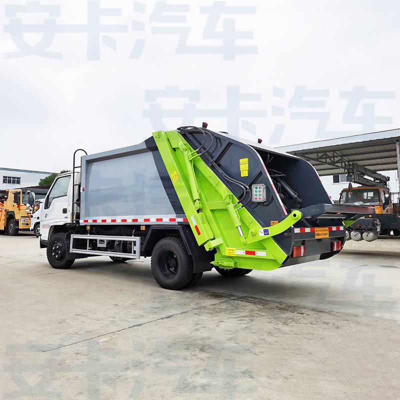福田10方压缩垃圾车用于大型园林垃圾清运压缩比高装载量大