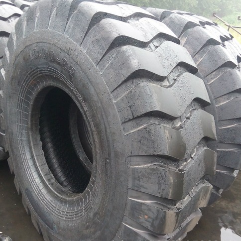 套价批发50自卸车轮胎型号1800-25推土机装载机通用轮胎