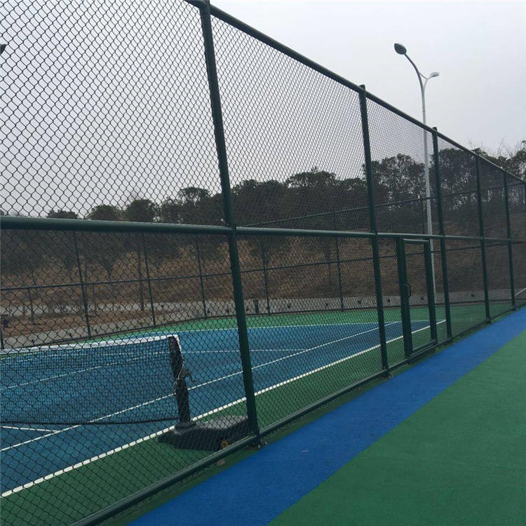 福嘉连环式球场围栏 新型球场围栏 包塑编织球场围栏网