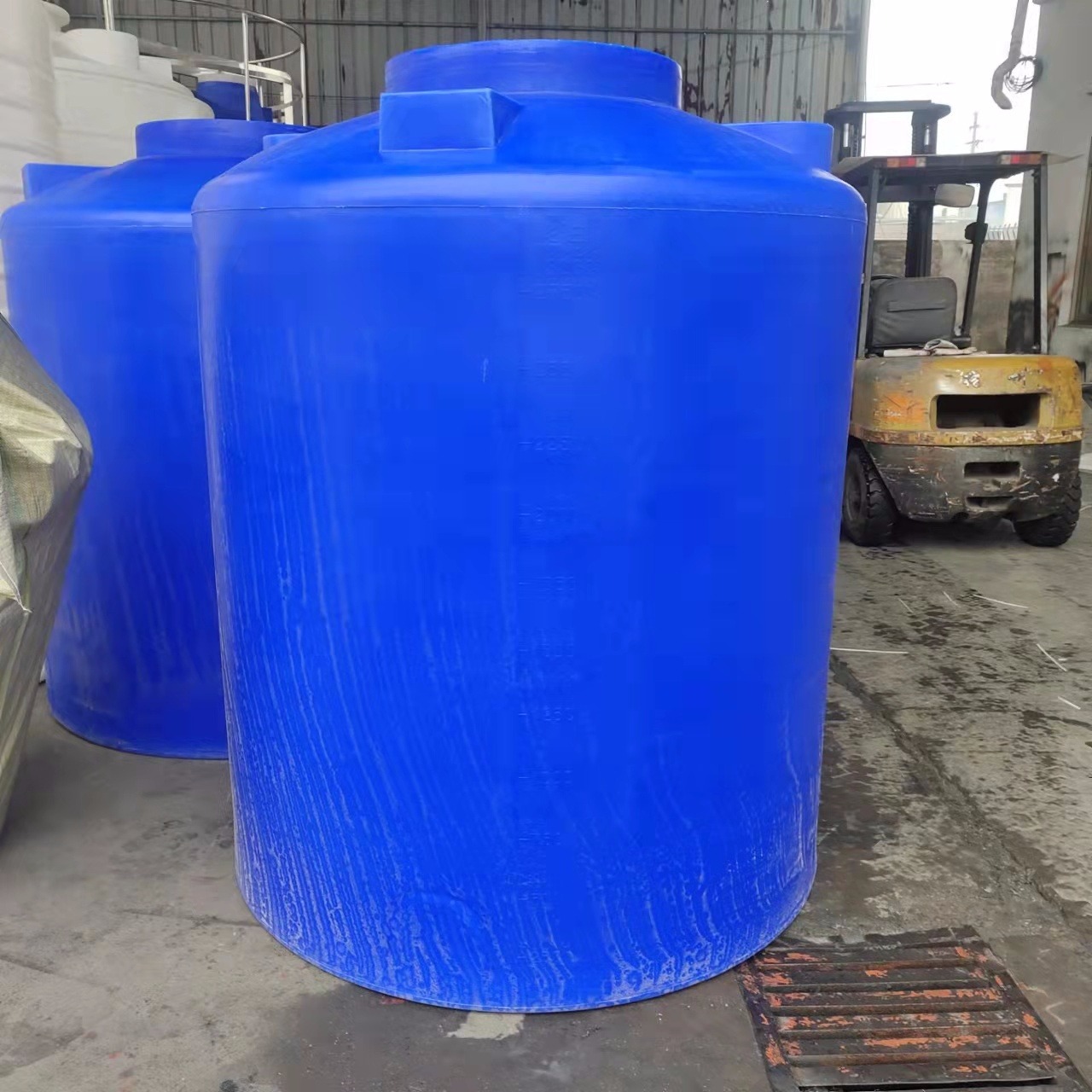 西藏瑞通容器塑料厂家50000L 原水储罐 PE储水罐 6立方 大口塑料桶
