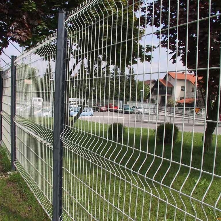 广东惠州双边丝护栏网公路绿化带隔离网桃形柱隔离栅