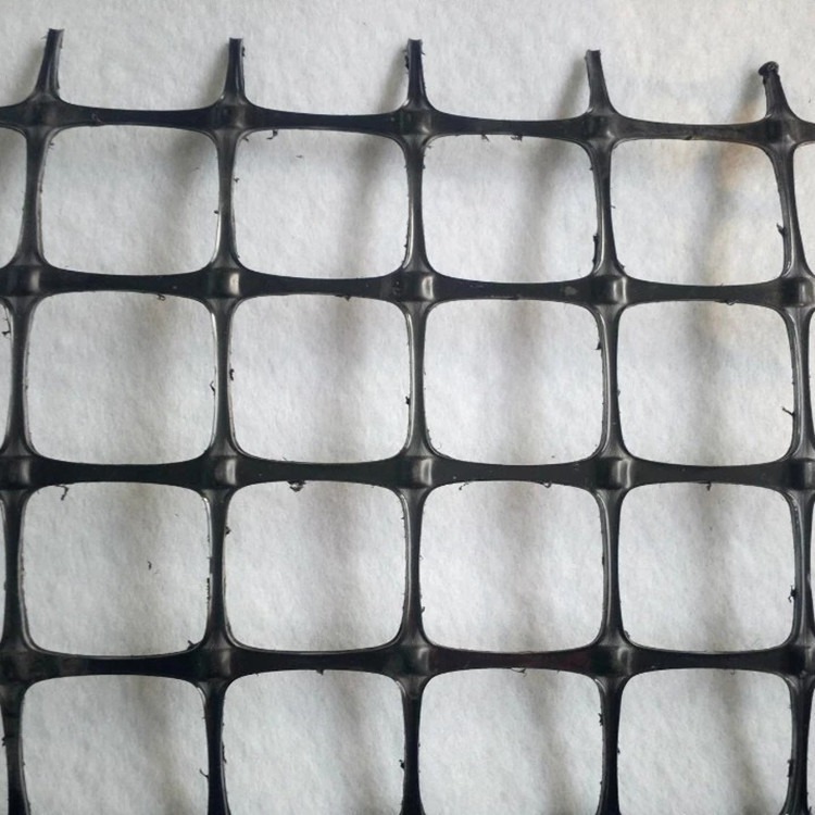 玉米晾晒网 储存玉米的方格网 圈棒子网图片