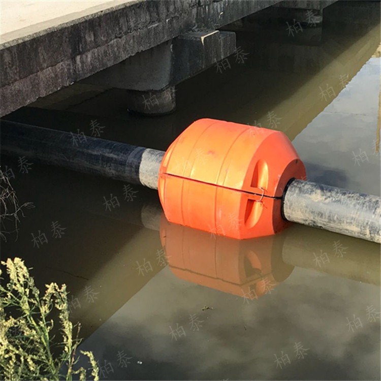 天津港口疏浚夹管浮筒 组合式夹管浮体安装图片