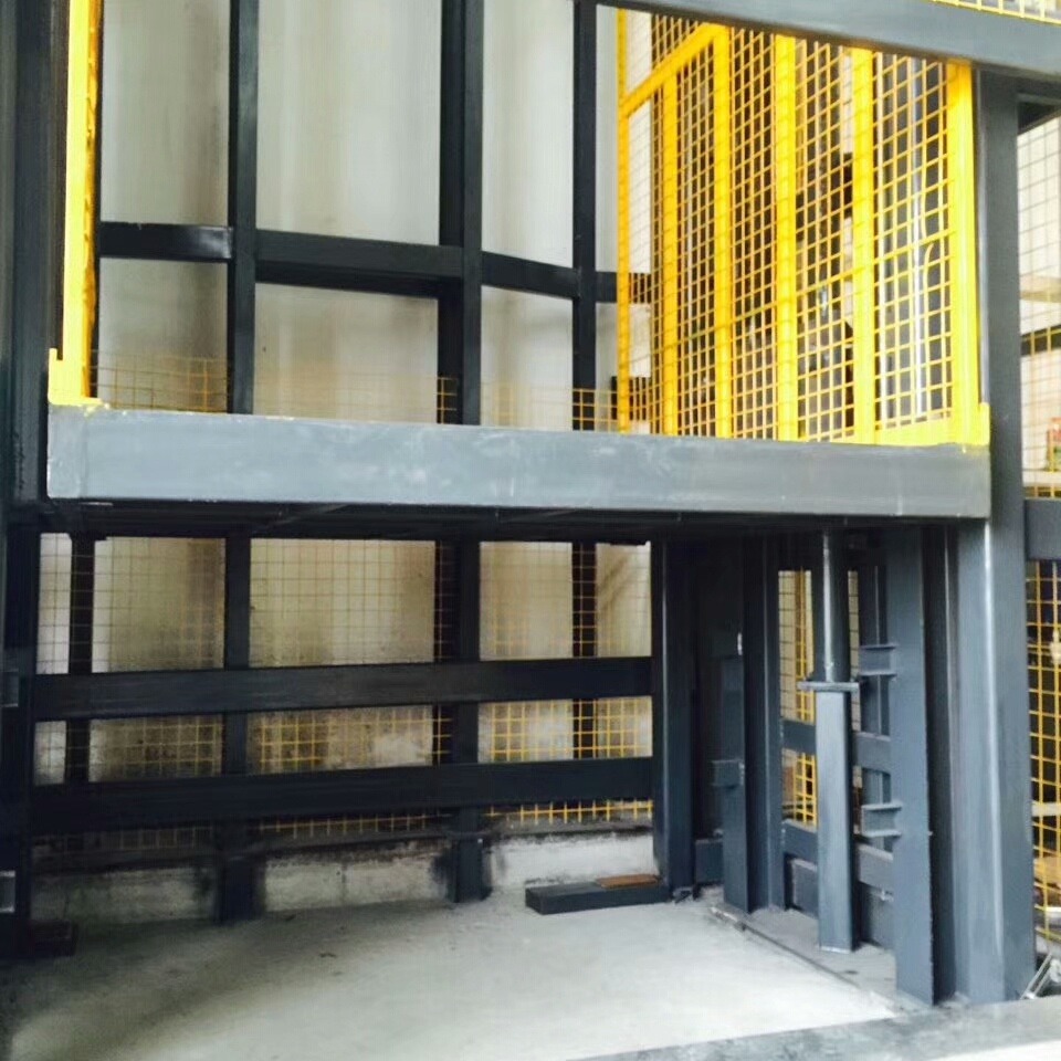固定液压货梯 护栏升降货运平台 工业园升降货梯郑州市启运机械