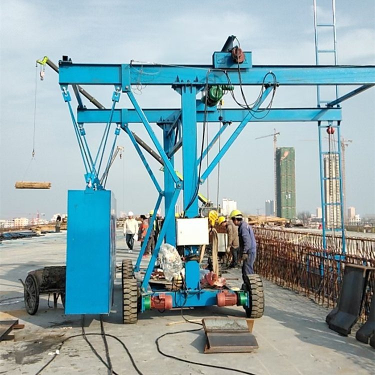 模板台车 宇鑫 高架桥护栏吊装设备 桥面模板拆装施工机械