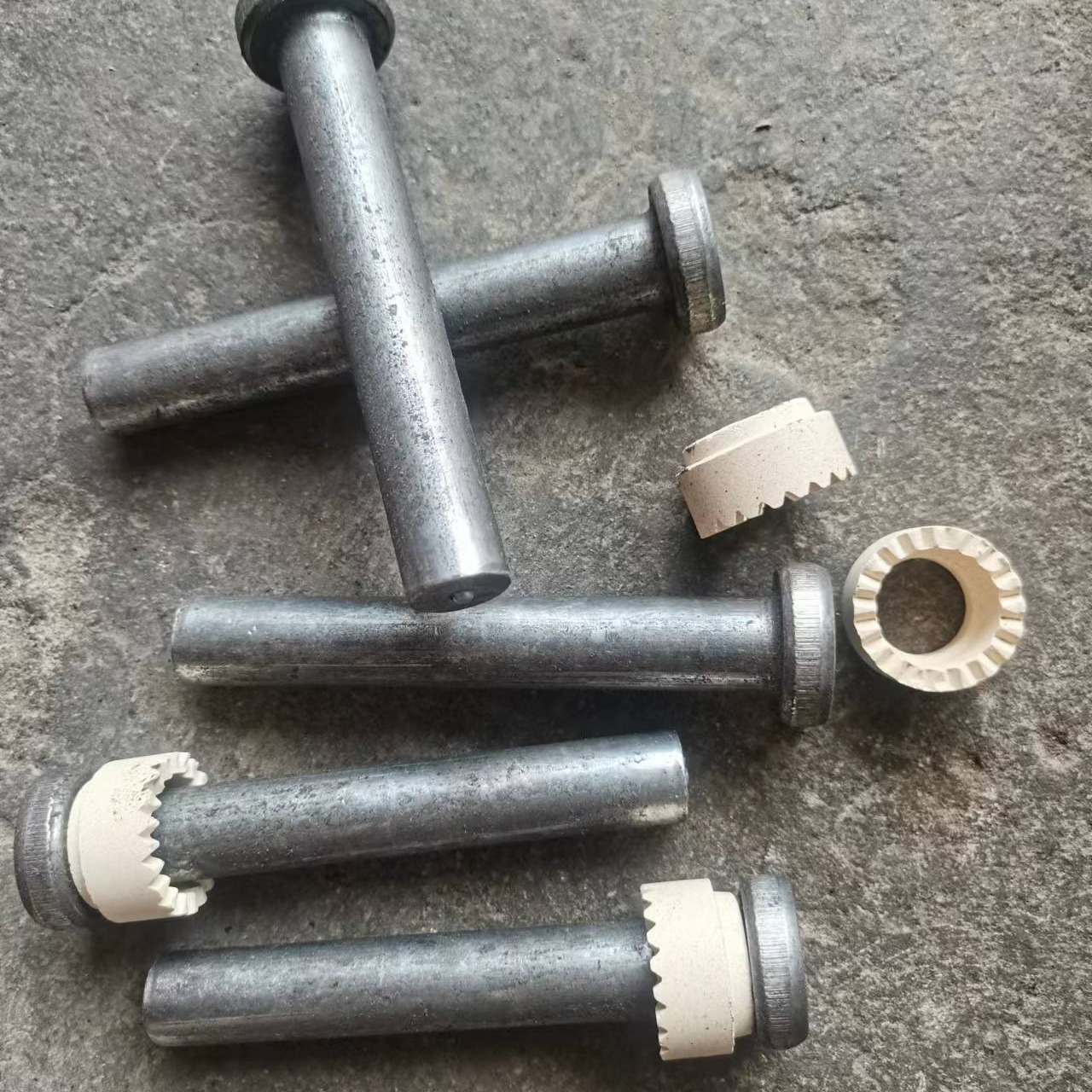 焊钉钢结构圆柱头栓钉楼承板瓷环
