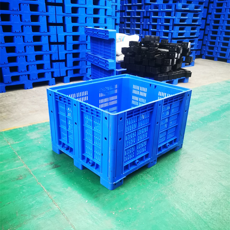 PE塑料卡板箱 大容量卡板箱 蓝色货物箱 封闭叉车箱1210九脚图片
