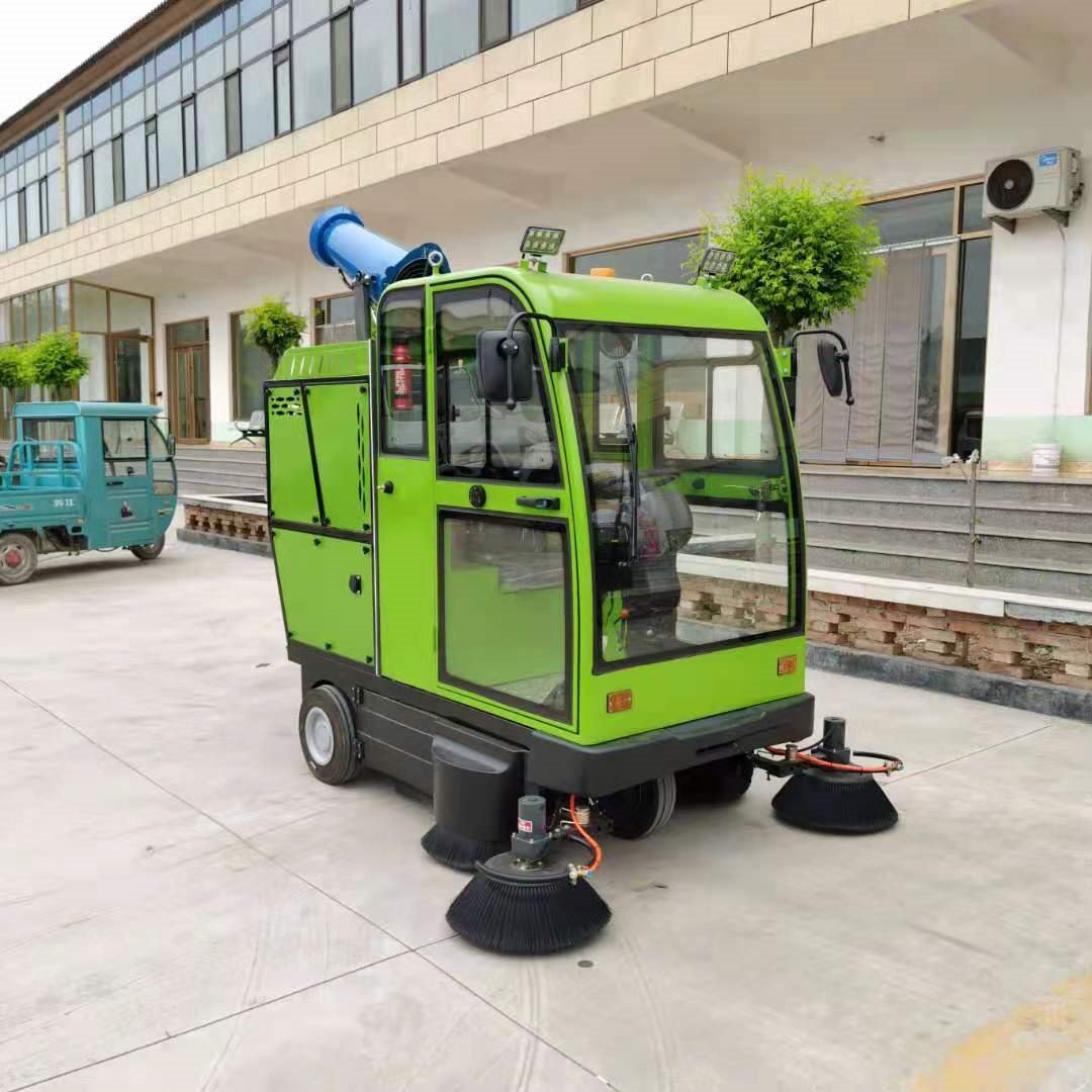 小型电动扫路车 驾驶式三轮清扫车 公园景区扫地车 中运威