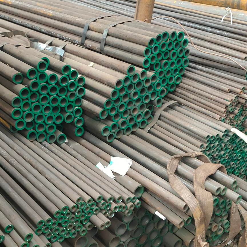 供应12CrMo无缝钢管厂家批发零售 12CrMo钢管规格齐全 15CrMo无缝钢管型号大全 15CrMo钢管材质