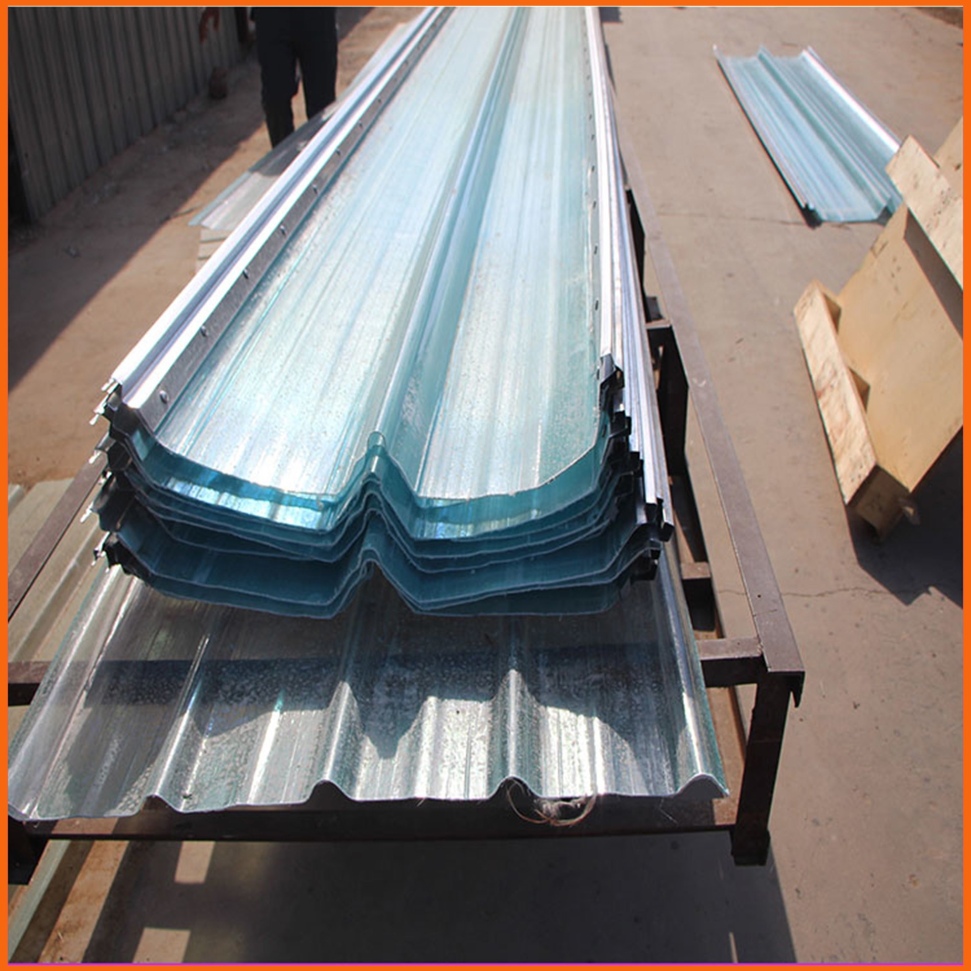 角驰820型钢边采光带 淮安玻璃钢阳光板 FRP聚酯透明瓦生产厂家