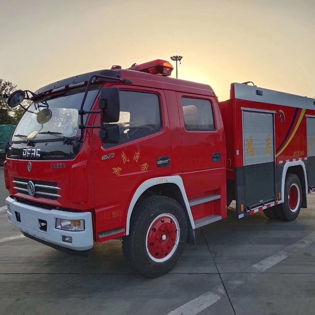 东风多利卡水罐消防车-2.5吨消防车-社区小型消防车图片