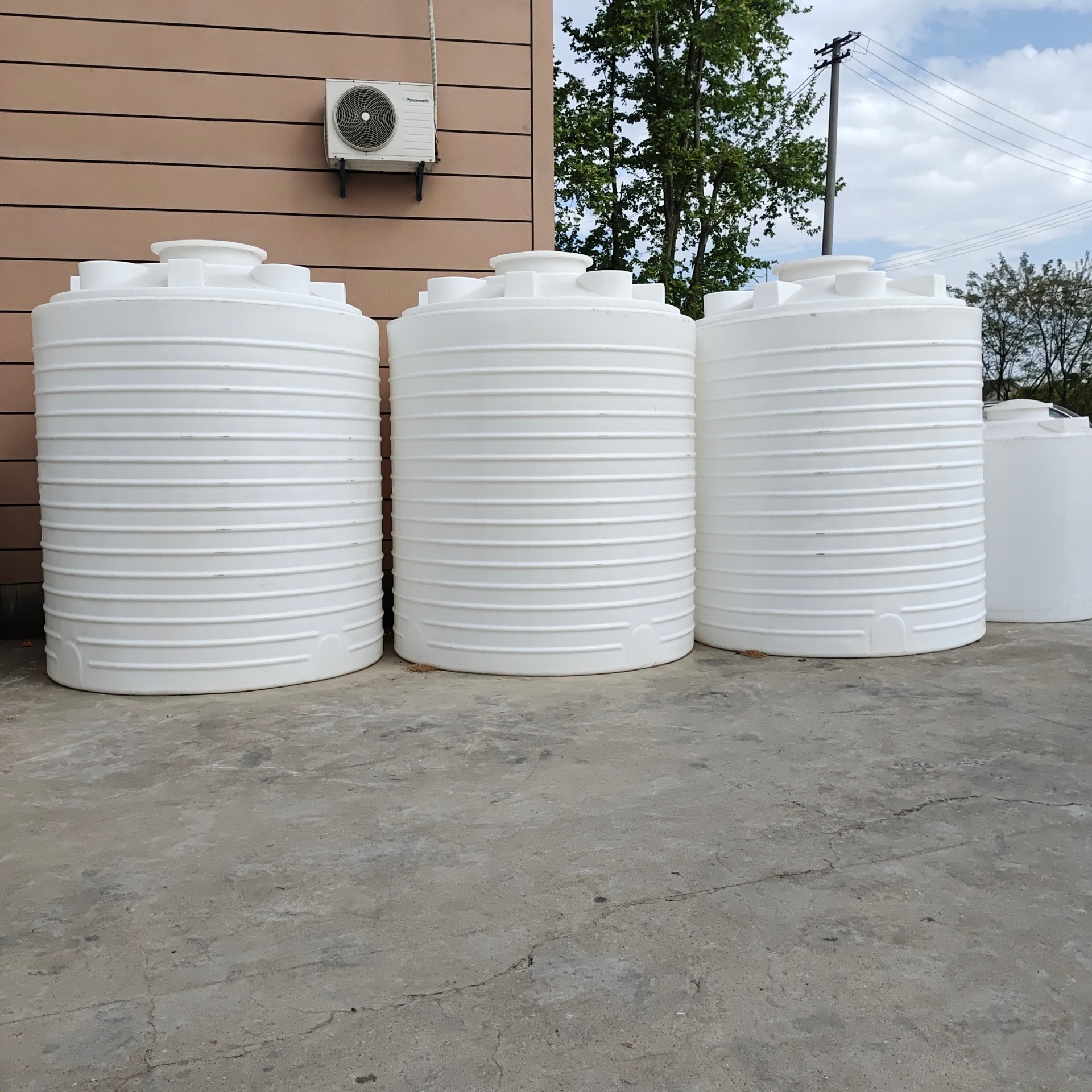 黑龙江瑞通容器厂家直销2000L 耐腐蚀PE 稀盐桶 5立方 刻度桶