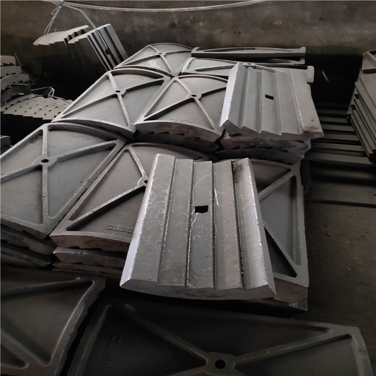旭晓铸造高质量球磨机耐磨高锰钢高铬铸铁衬板可定制