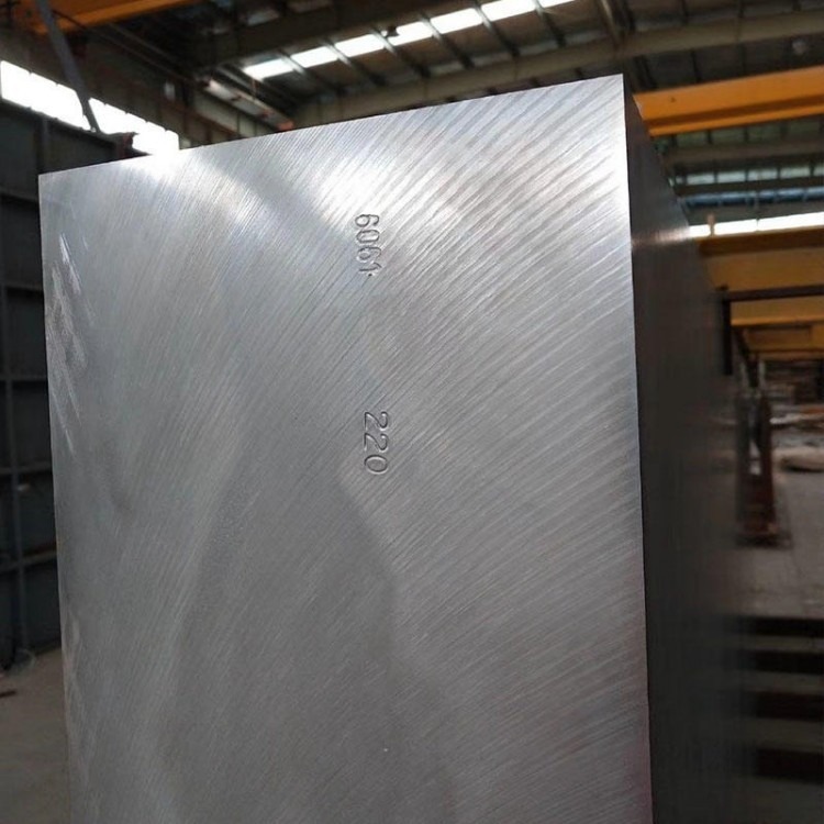 供应光亮无划痕2a14铝板性能 大型框架用2a14铝板厂家