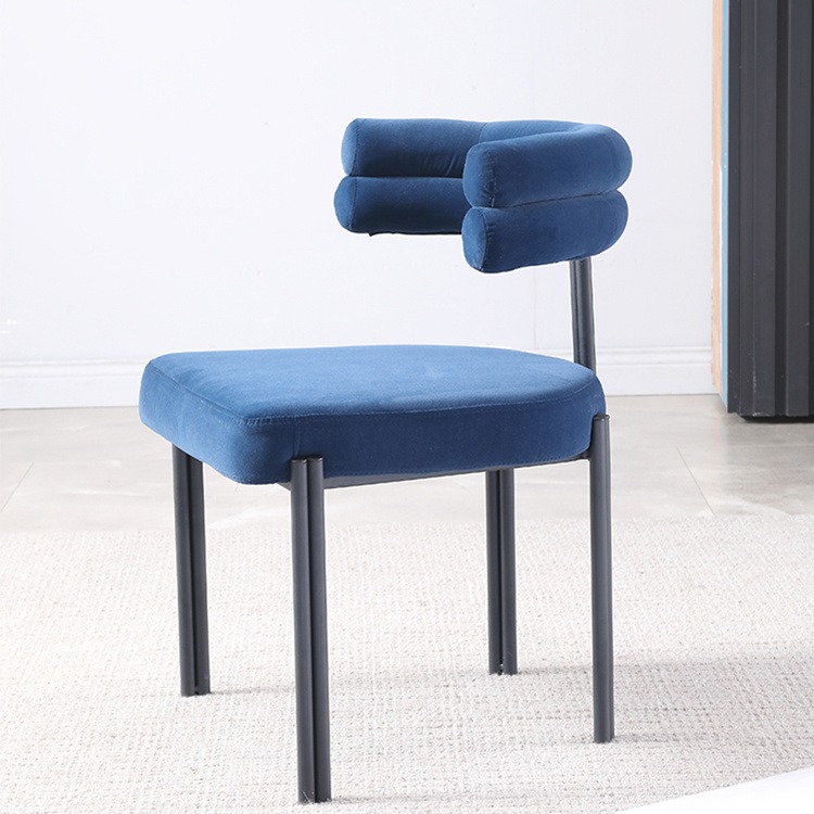 东莞迪佳北欧餐椅现代简约家用靠背休闲椅台椅意式轻奢极简设计师椅子图片