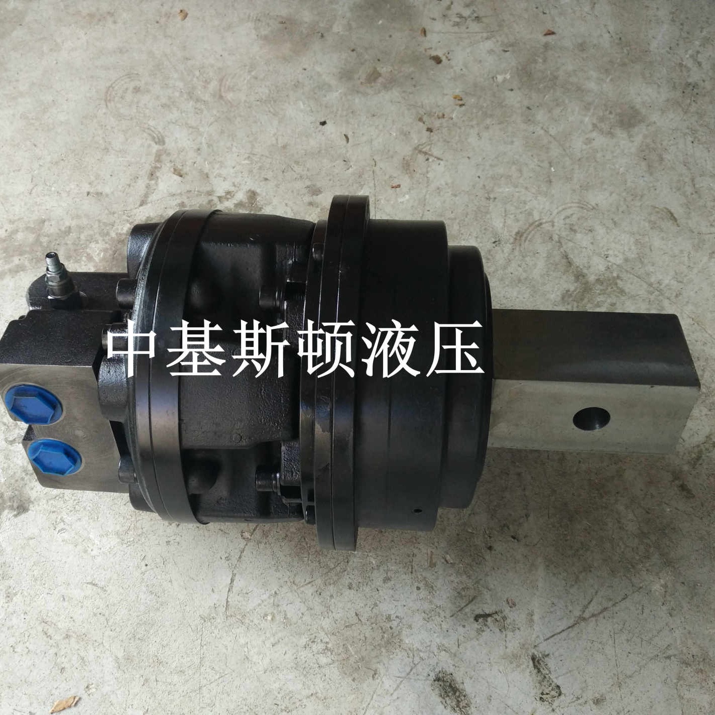 中基斯顿液压挖机改装动力头液压马达5000牛米JNG3-1700液压马达减速机