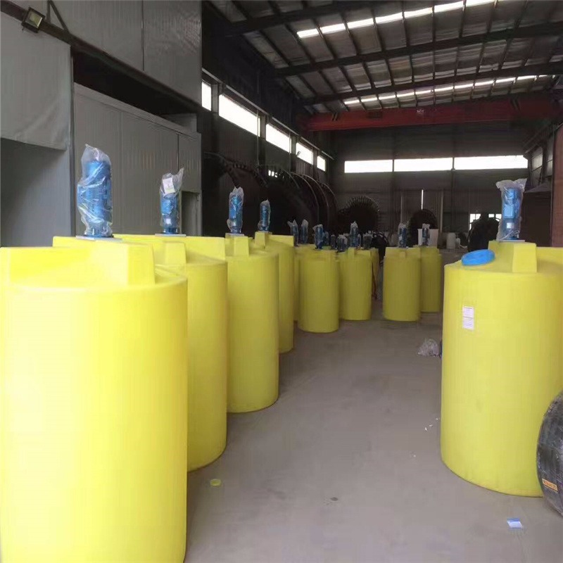 瑞通塑料厂家 500L酸洗搅拌桶 2500升化肥桶 4立方酸洗搅拌桶搅拌桶价格图片