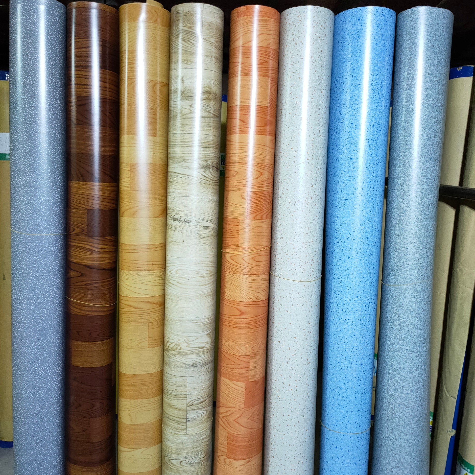 宾川地板胶 宾川地板革 商用地板革 曼纳奇PVC塑胶地板厂家-包工包料