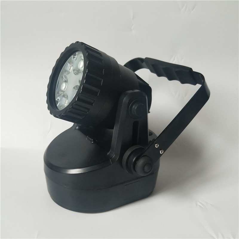 CJIW5282多功能便携式LED充电工作灯 强磁吸附手提灯 鼎轩照明图片