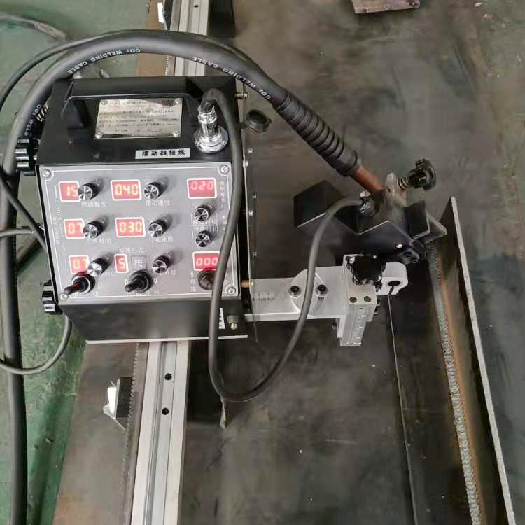 焊镭 小型自动焊接设备 小型自动焊接机器人 速度可调节