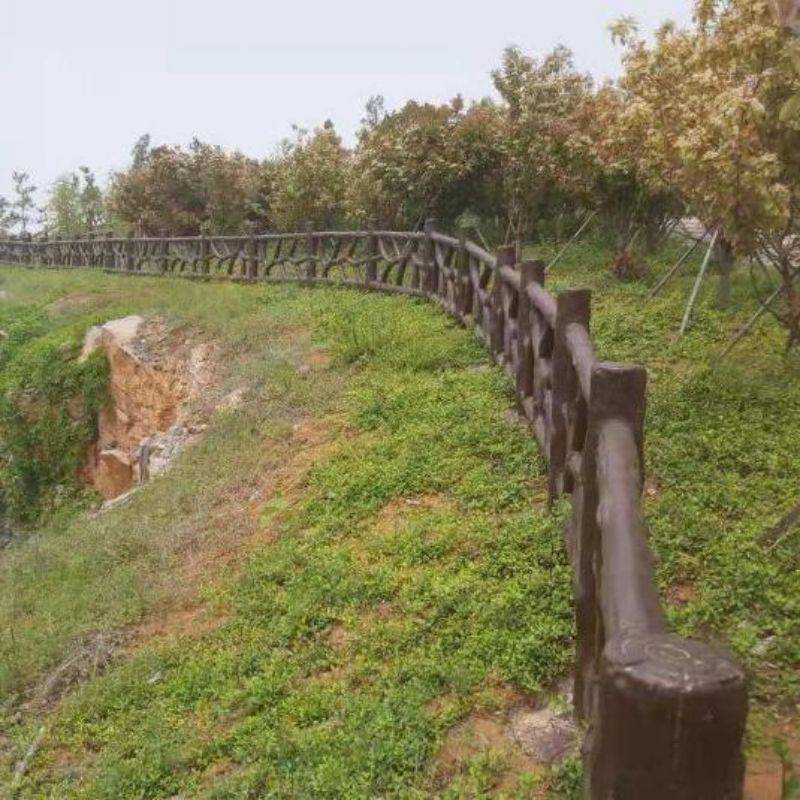 景观道路水泥护栏 桥梁混凝土防撞护栏 水泥护栏带安装浅木棕
